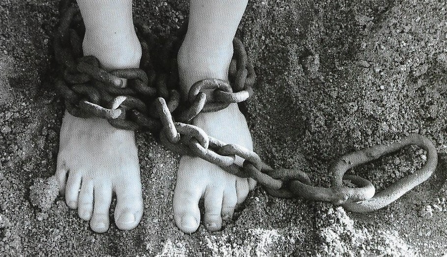 МАК — це не гадання, а дзеркало підсвідомості: як працюють образи там, де безсила логіка