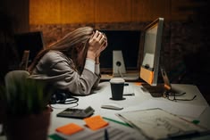 Вигорання починається НЕ з втоми. Чому ви спите по 9 годин, але прокидаєтеся розбитими?